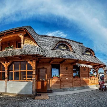Casa Buga 호텔 Vişeu de Sus 외부 사진