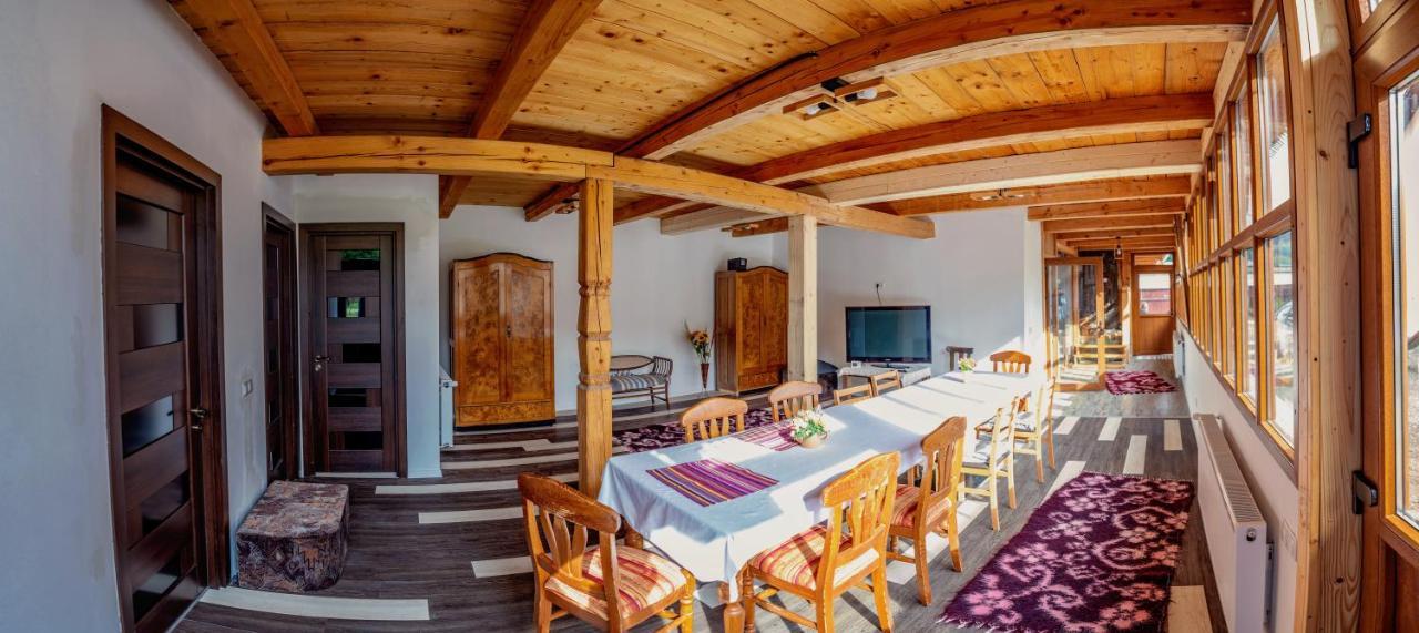 Casa Buga 호텔 Vişeu de Sus 외부 사진