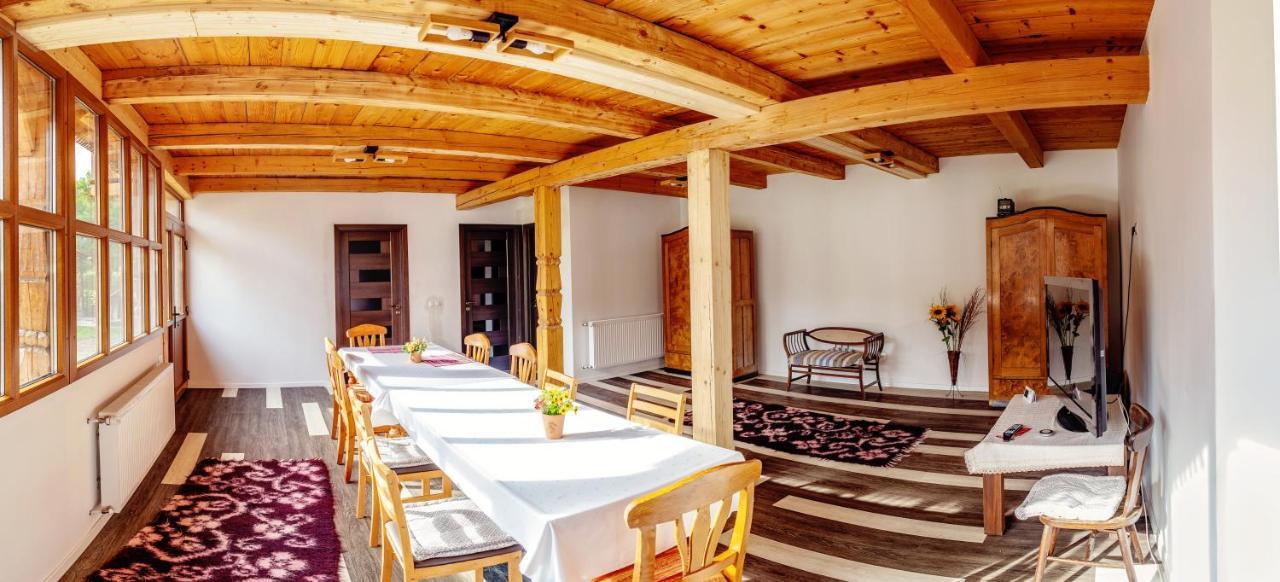 Casa Buga 호텔 Vişeu de Sus 외부 사진